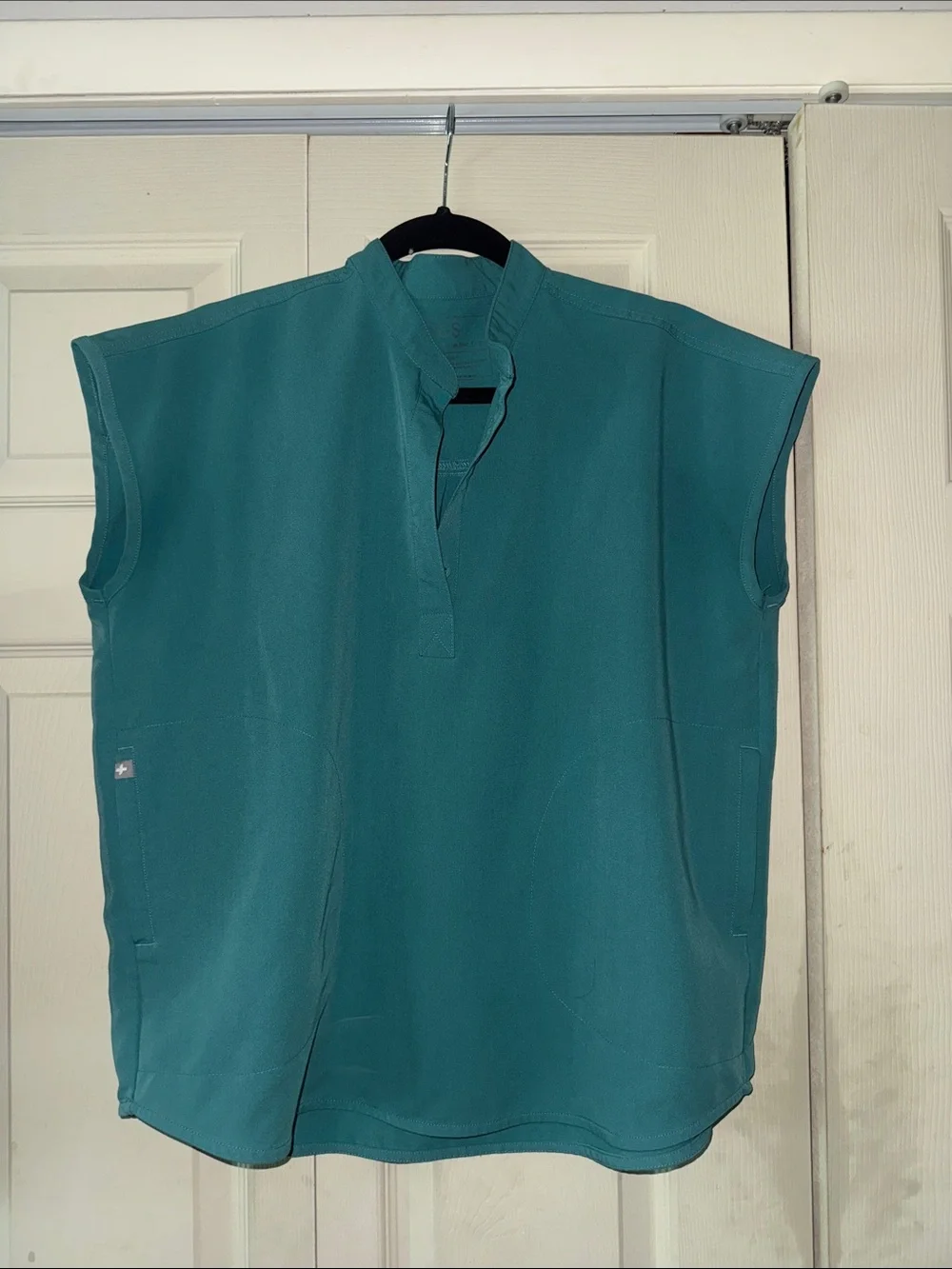 Women’s Teal Figs Scrub Top and Jogger Set
